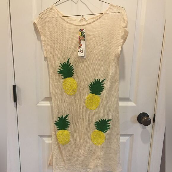A&B small medium mesh swimsuit cover up pineapple dress pull over - Picture 1 of 4